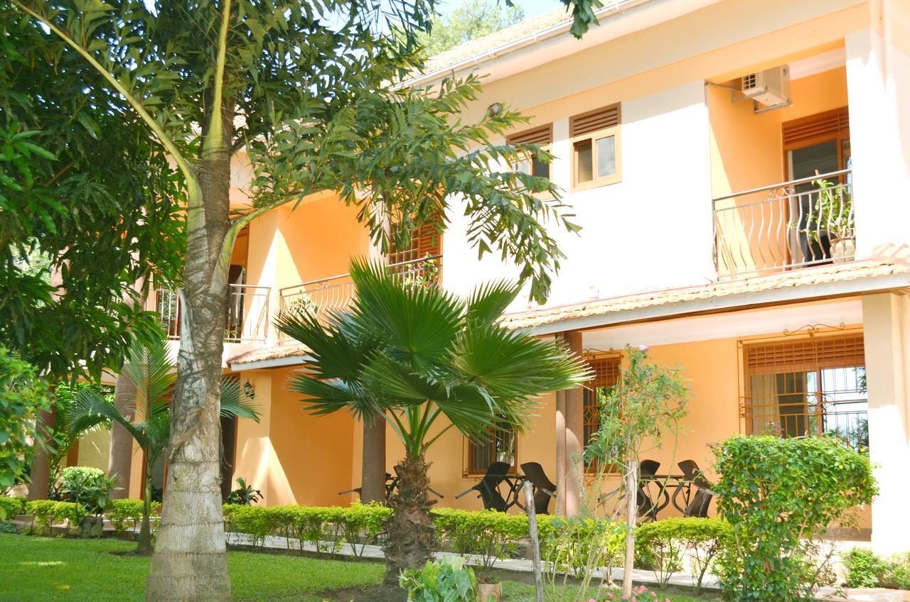 The Palms Beach Hotel And Restaurant Limited عنتيبي المظهر الخارجي الصورة