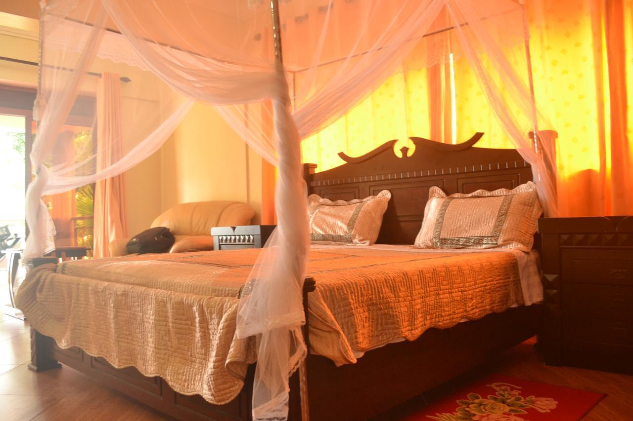 The Palms Beach Hotel And Restaurant Limited عنتيبي المظهر الخارجي الصورة